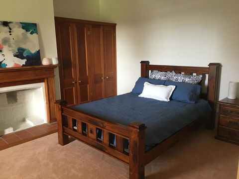 CLAYFIELD HOMESTEAD - Rustic Country Accommodation - Accommodation QLD 10