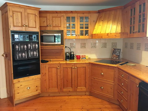 CLAYFIELD HOMESTEAD - Rustic Country Accommodation - Accommodation QLD 6