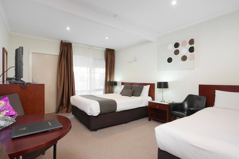 New Crossing Place Motel - Accommodation QLD 1