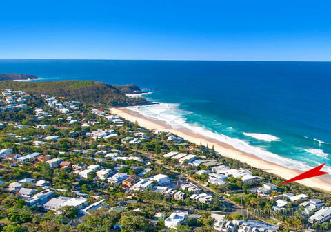 NEW Sunshine Beach Family Escape 3 Bedroom With Free Wifi And Parking - Accommodation QLD 2