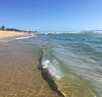 NEW UPMARKET COMFORTABLE 2 Bed 2 Bath OCEAN VIEWS 250m to BUDDINA BEACH - Accommodation QLD