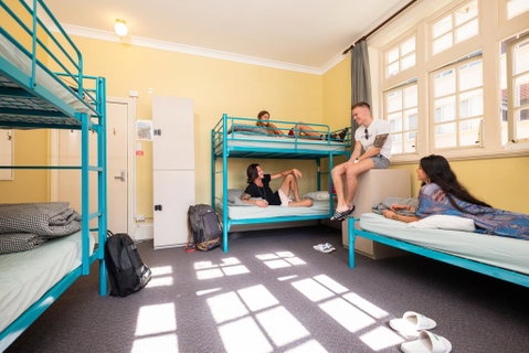Newcastle Beach YHA - Accommodation QLD 1