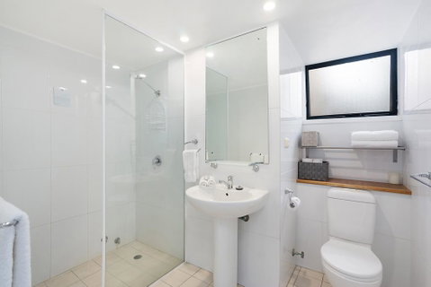 Newcastle Short Stay Apartments - Flagstaff Apartment - Accommodation QLD 3