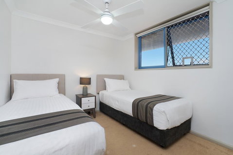 Newcastle Short Stay Apartments - Sandbar Newcastle Beach - Accommodation QLD 2
