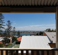 Newcastle Short Stay Apartments - Vista Apartment - Accommodation QLD