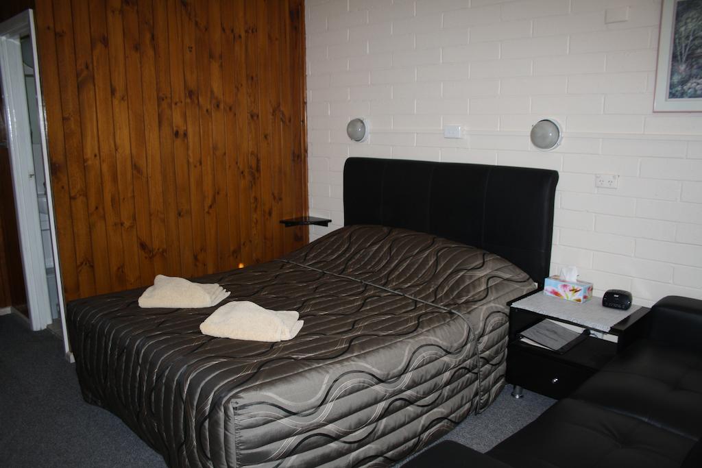 Yanac VIC Accommodation QLD