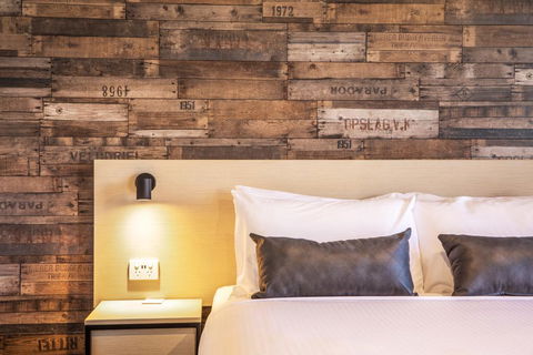 Nightcap At Westside Hotel - Accommodation QLD 1