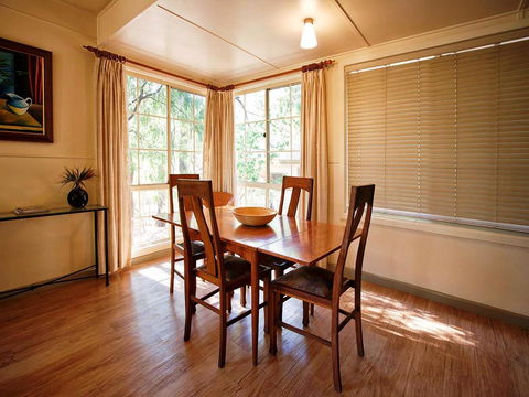 Noonameena Cottage - Accommodation QLD 3