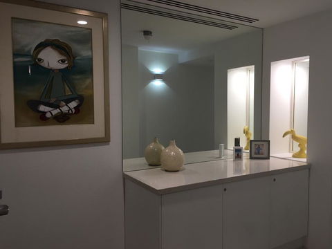 Noosa Beach Apartment On HASTING ST French Quarter Resort.Noosa Heads - Accommodation QLD 3