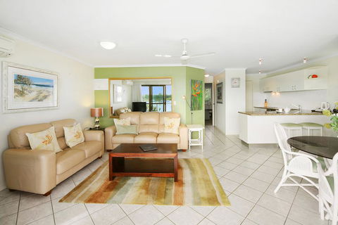 Noosa Shores Apartment 10 - Accommodation QLD 2