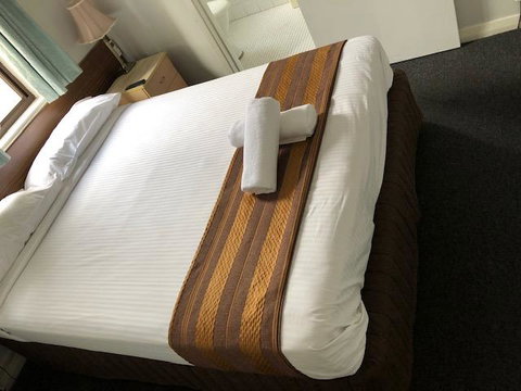 Normandie Inn And Function Centre - Accommodation QLD 1