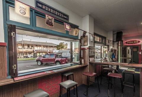 North Gregory Hotel - Accommodation QLD 1