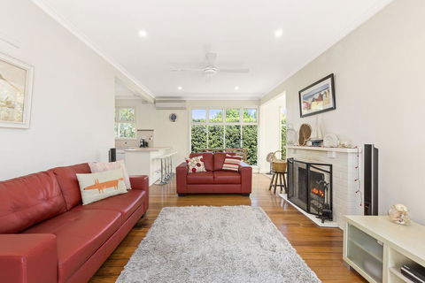 North Haven Lovely Coastal Beach House, Private Garden, Walk To Beach And Village - Accommodation QLD 3