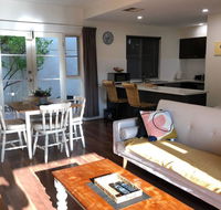 Norwood Townhouse City Fringe - Accommodation QLD