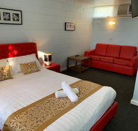 Nowa Nowa Hotel Motel - Accommodation QLD