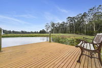 Nulkaba Escape super central walk to Zoo short drive to Potters  Wineries