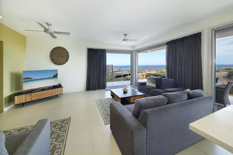 Ocean Ave 1/21 - Anna Bay - Accommodation QLD 1