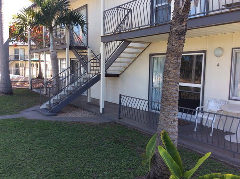 Ocean Breeze Units - Accommodation QLD 2