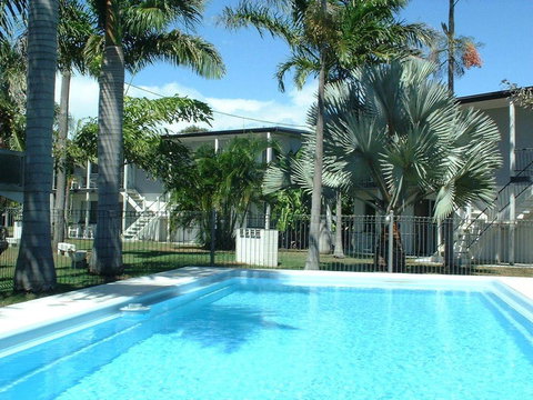 Ocean Breeze Units - Accommodation QLD 1