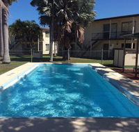 Ocean Breeze Units - Accommodation QLD