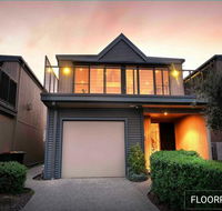 Ocean Grove House with Fantastic Ocean Views - Accommodation QLD