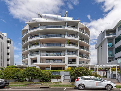 Ocean Isles Seaside Luxury - Accommodation QLD 0