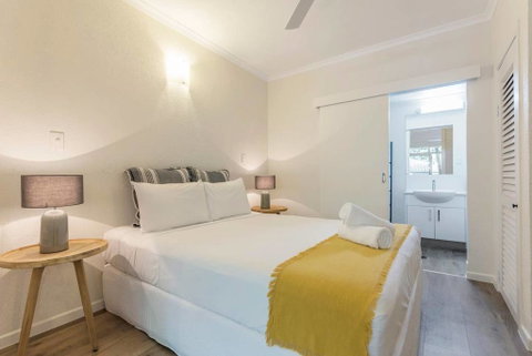 Ocean Palms Apartments - Accommodation QLD 1