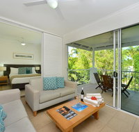 Ocean Sounds 2 Bedroom Apartment - Accommodation QLD