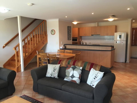Ocean View Port Geographe - Accommodation QLD 1