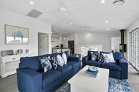 Ocean Views Luxury Living in Noosa Heads - Unit 2/13 Angler Street