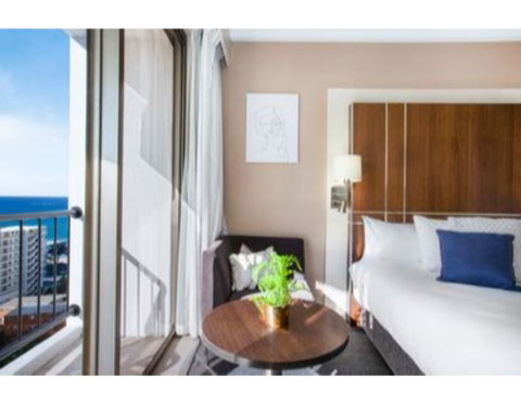 Ocean Vistas And Convenience By The Beach - Accommodation QLD 3