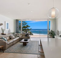Oceanfront Penthouse Stylish and Luxurious. - Accommodation QLD