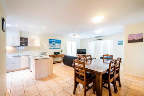 Oceania 11 - Accommodation QLD 3