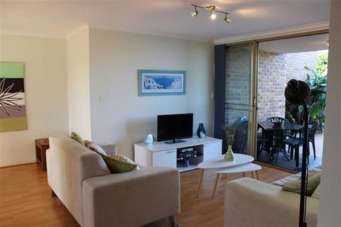 OCEANSIDE 5 - Accommodation QLD 3