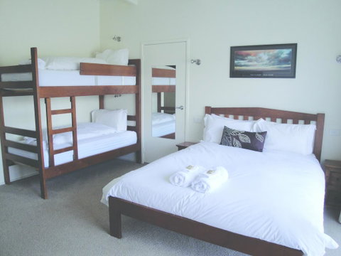 Off Mountain Accommodation - Accommodation QLD 3