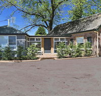 Old Bank Stables - 3 night weekends for price of 2 - Accommodation QLD