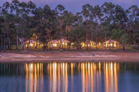 Olio Bello Lakeside Glamping - Accommodation QLD 0