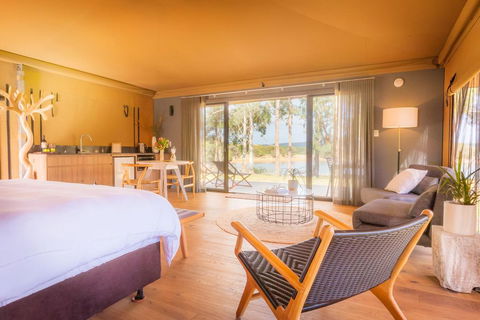 Olio Bello Lakeside Glamping - Accommodation QLD 1