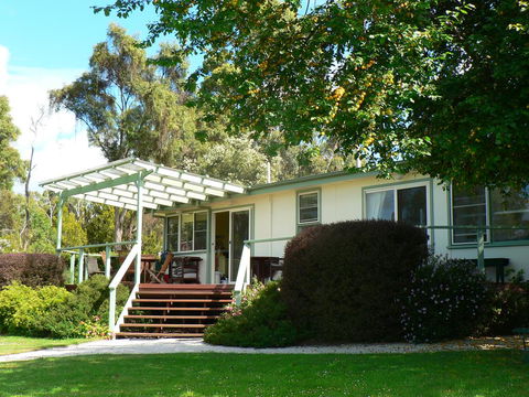 Olive's Cottage - Accommodation QLD 2