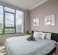 Olympic Park near Qudos Bank Arena King Bed 1BR 1Bath Sleeps 6 Air-cond parking - Accommodation QLD