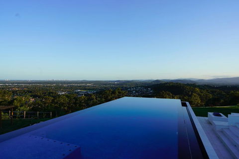 On Top Of The World - Accommodation QLD 1