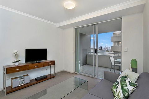 One Bedroom Apartment Atchison St(L1006) - Accommodation QLD 0