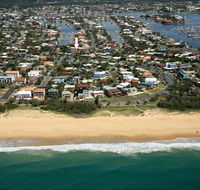 Oomoo 27b - 4 BDRM Townhouse - Close to Beaches - Accommodation QLD