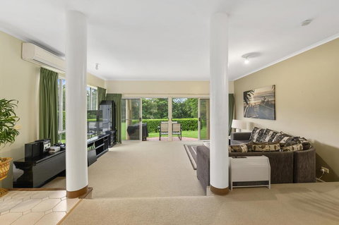 Opal Coast Villa - Accommodation QLD 1