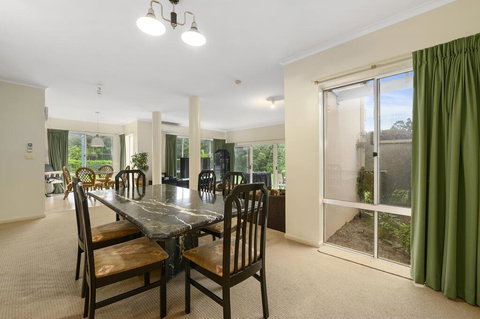 Opal Coast Villa - Accommodation QLD 3