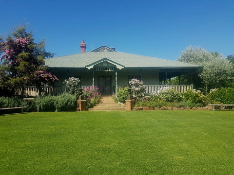 Orange Grove Gardens - Accommodation QLD 1