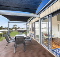 Orense - Waterviews in Newlands Arm - Accommodation QLD