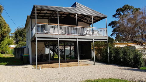 Our Place - 12 Boathaven Drive - Accommodation QLD 3