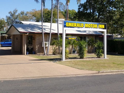 Overflow Emerald Motor Inn - Accommodation QLD 2