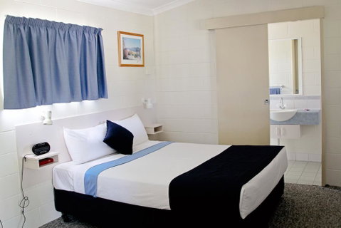 Overflow Emerald Motor Inn - Accommodation QLD 3